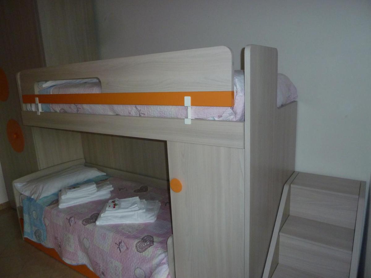 Casa Cuore - Love Pets - Fronte Ospedale Sacro Cuore 内格拉尔 客房 照片